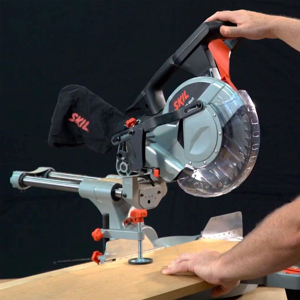 SKIL - Sierra Ingleteadora Skil 10" 1800W 220V 3311