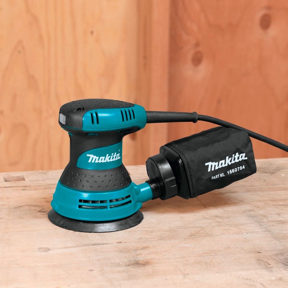 MAKITA - Lijadora Roto Orbital Eléctrica 5" 300W Makita