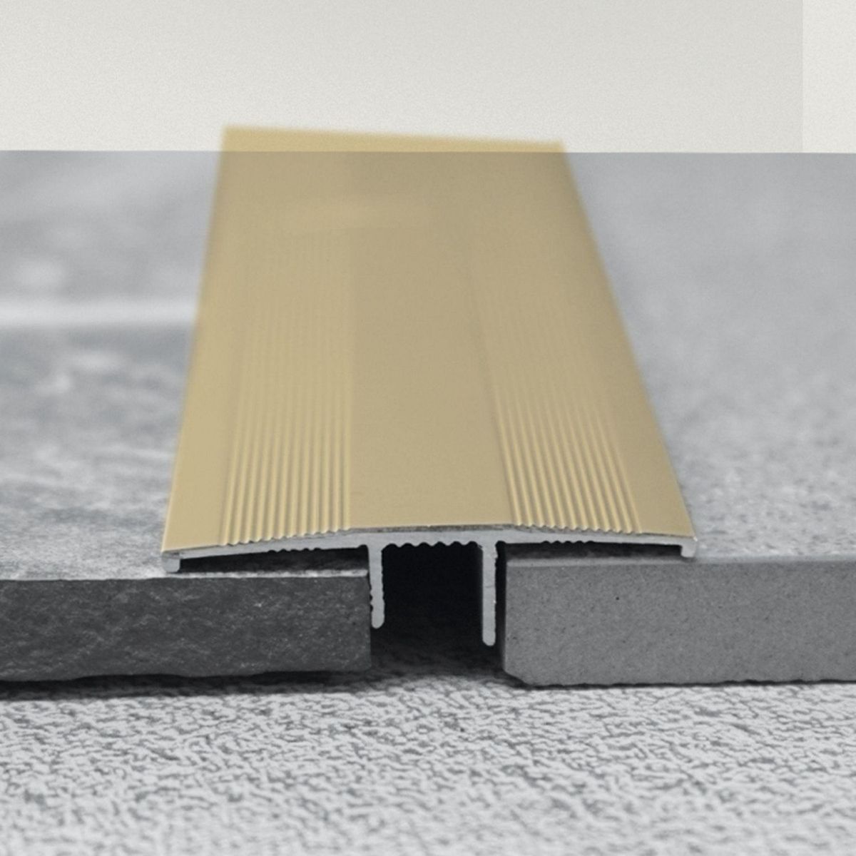 KANTU - Guía Compensación 240cm Aluminio