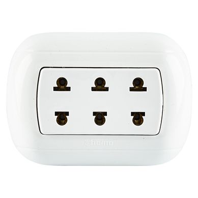 Tomacorriente Triple Oval Blanco