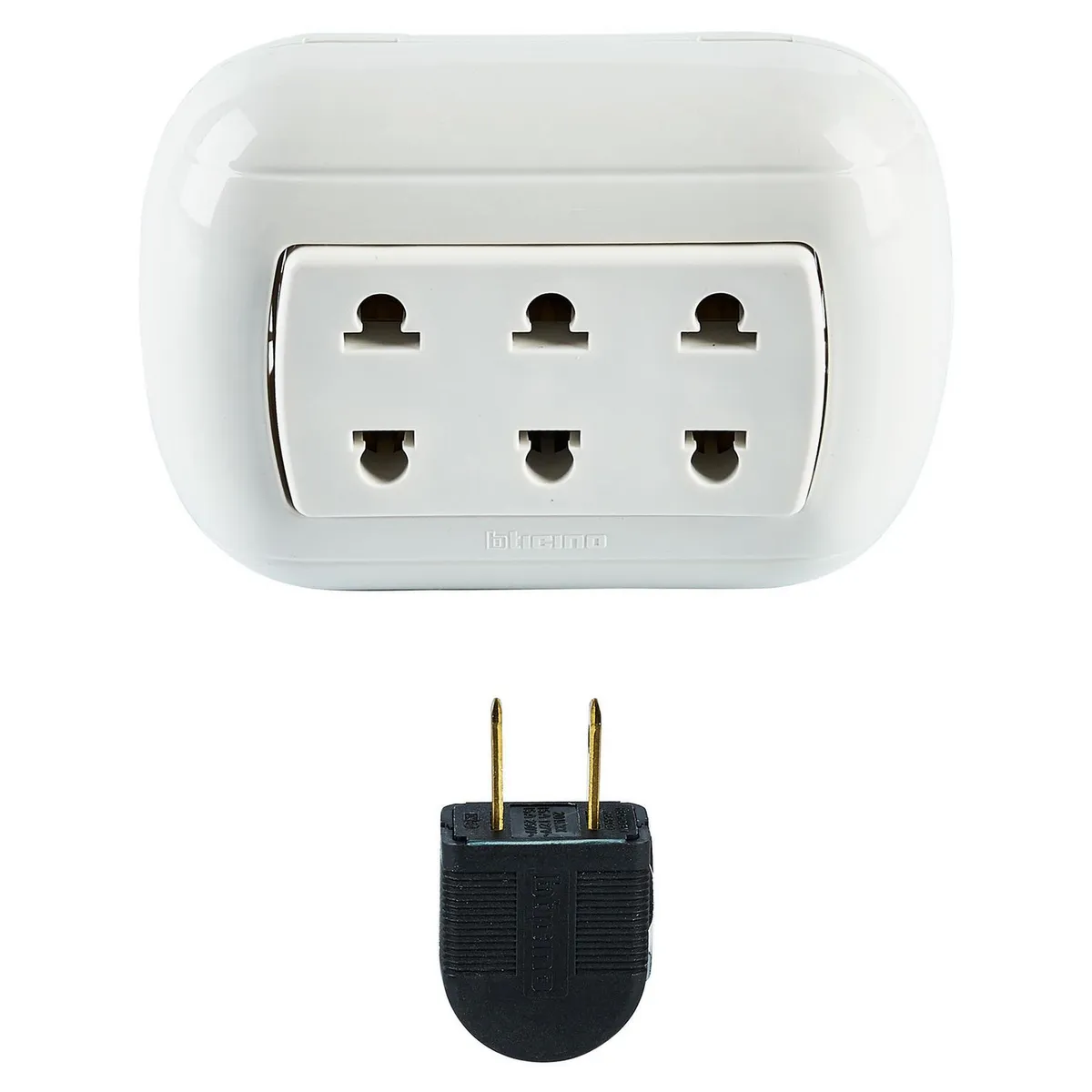 BTICINO - Tomacorriente Triple + Enchufe Oval Blanco