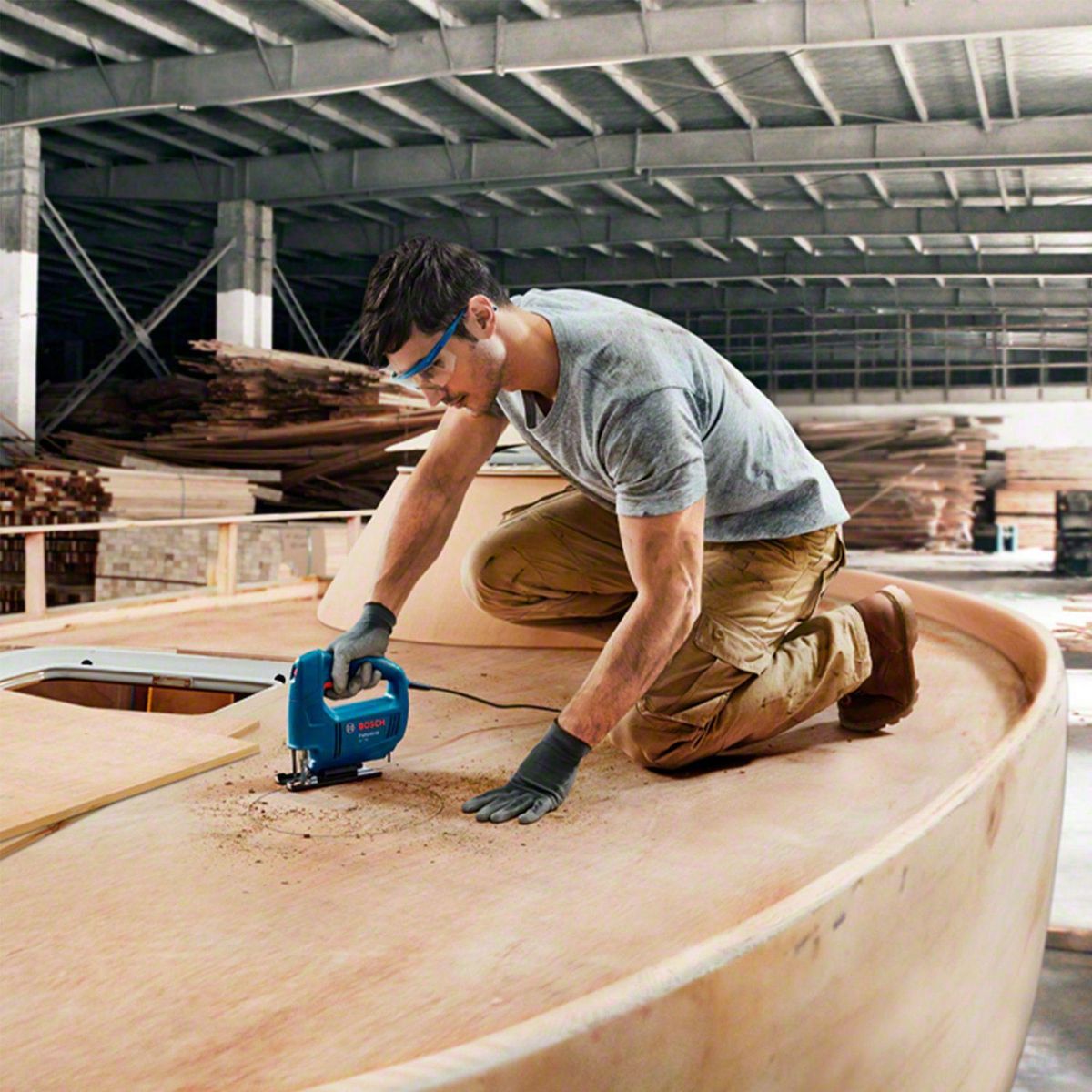 BOSCH - Sierra Caladora Eléctrica Bosch 450W GST 650