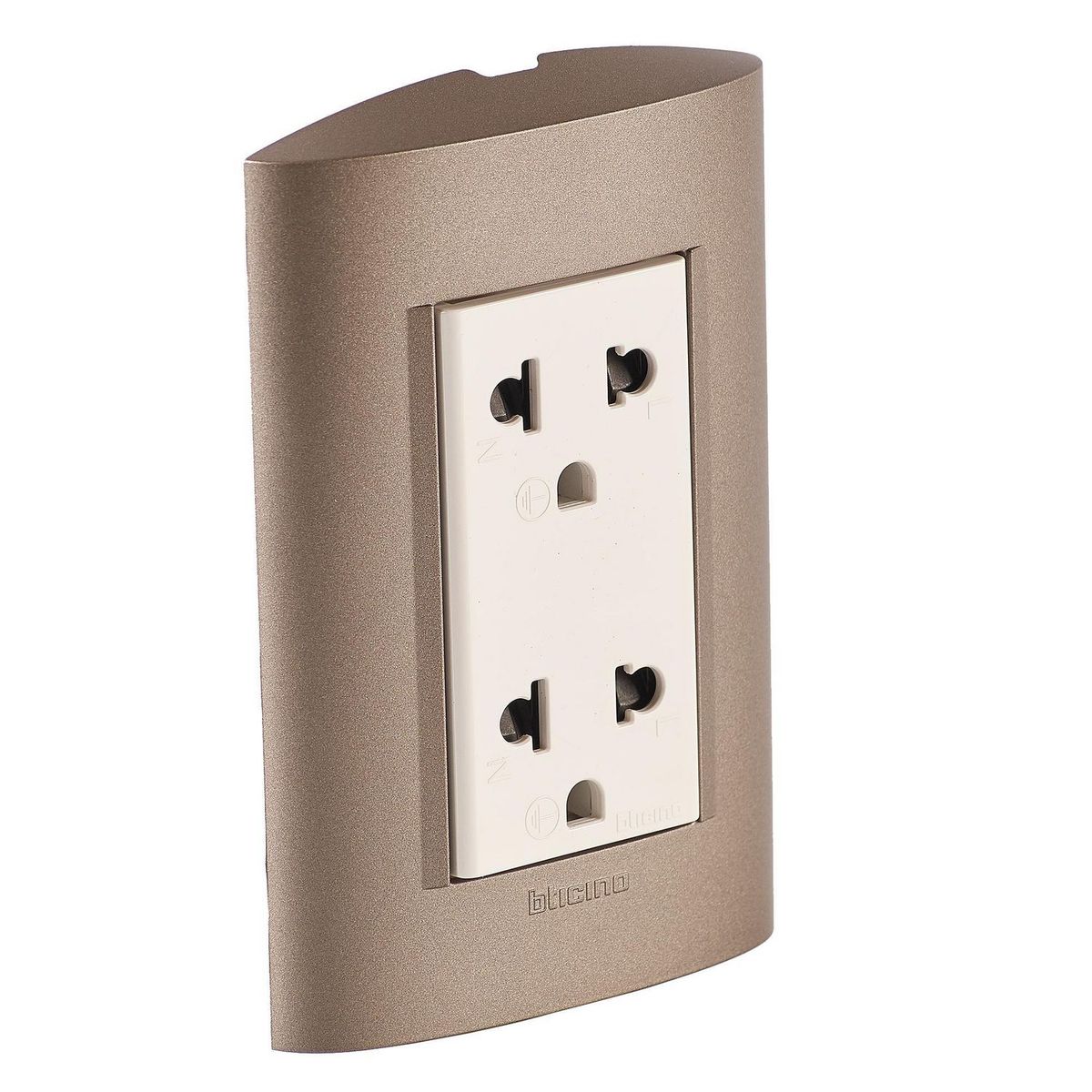 BTICINO - Tomacorriente Doble Universal + Tierra Modus Style Terra