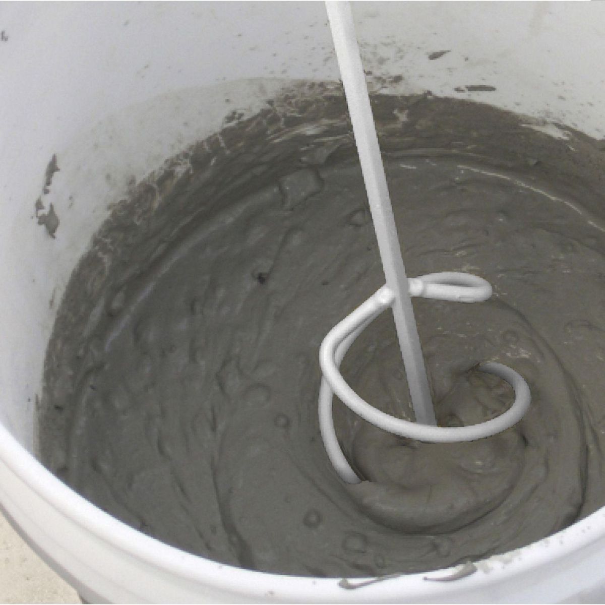 BRUTUS - Varilla Mezclador Universal