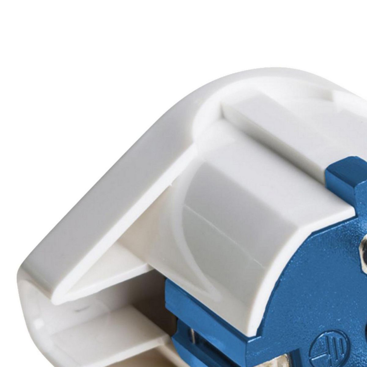 SOLERA - Enchufe Schuko Vertical 16 A 220 V