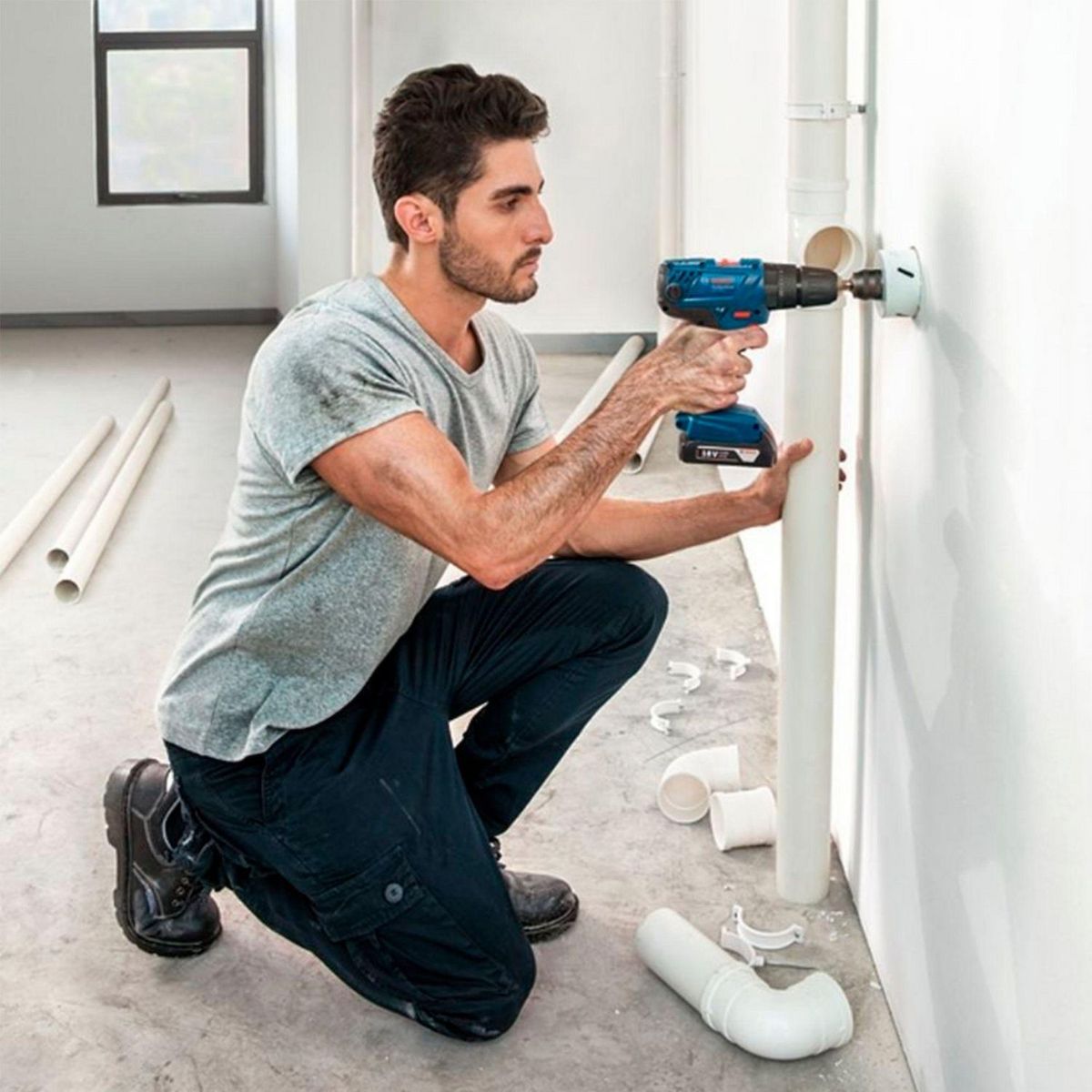 BOSCH - Taladro Percutor Inalámbrico Bosch 1/2" 18V (Sin Batería)