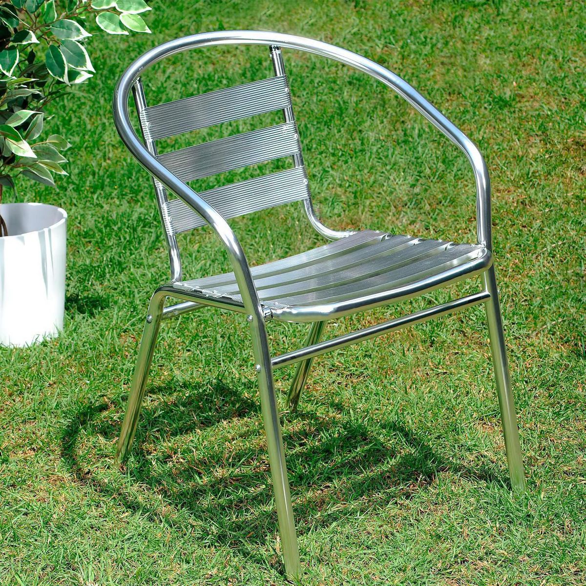 JUST HOME COLLECTION - Silla Slat Plateada de Aluminio