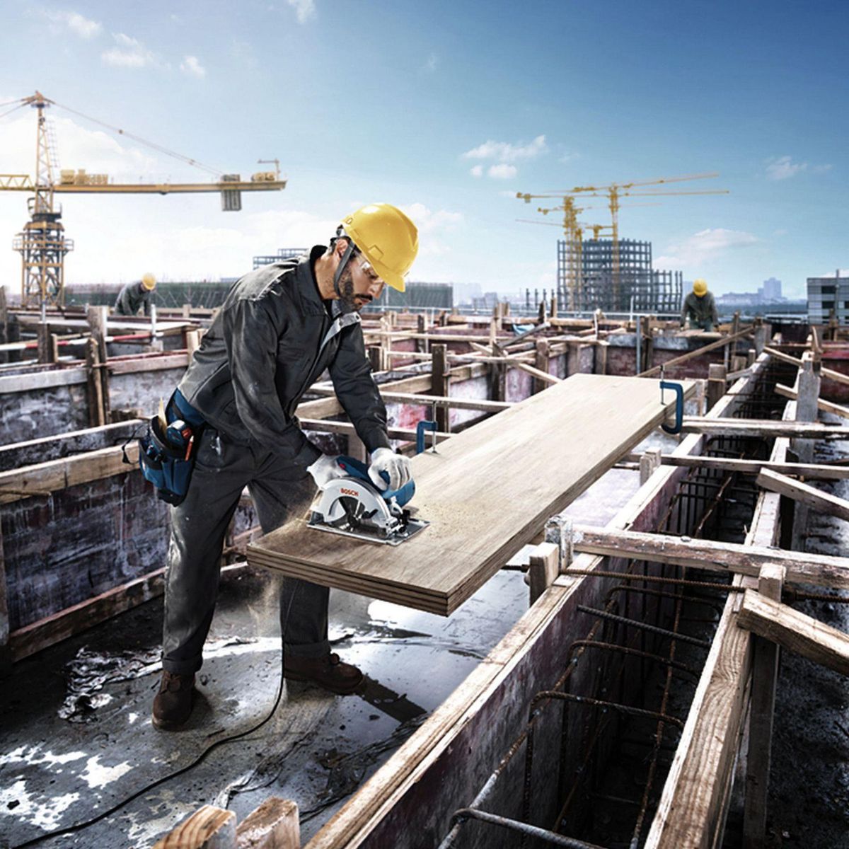 BOSCH - Sierra circular eléctrica Bosch 7 1/4" 2000W