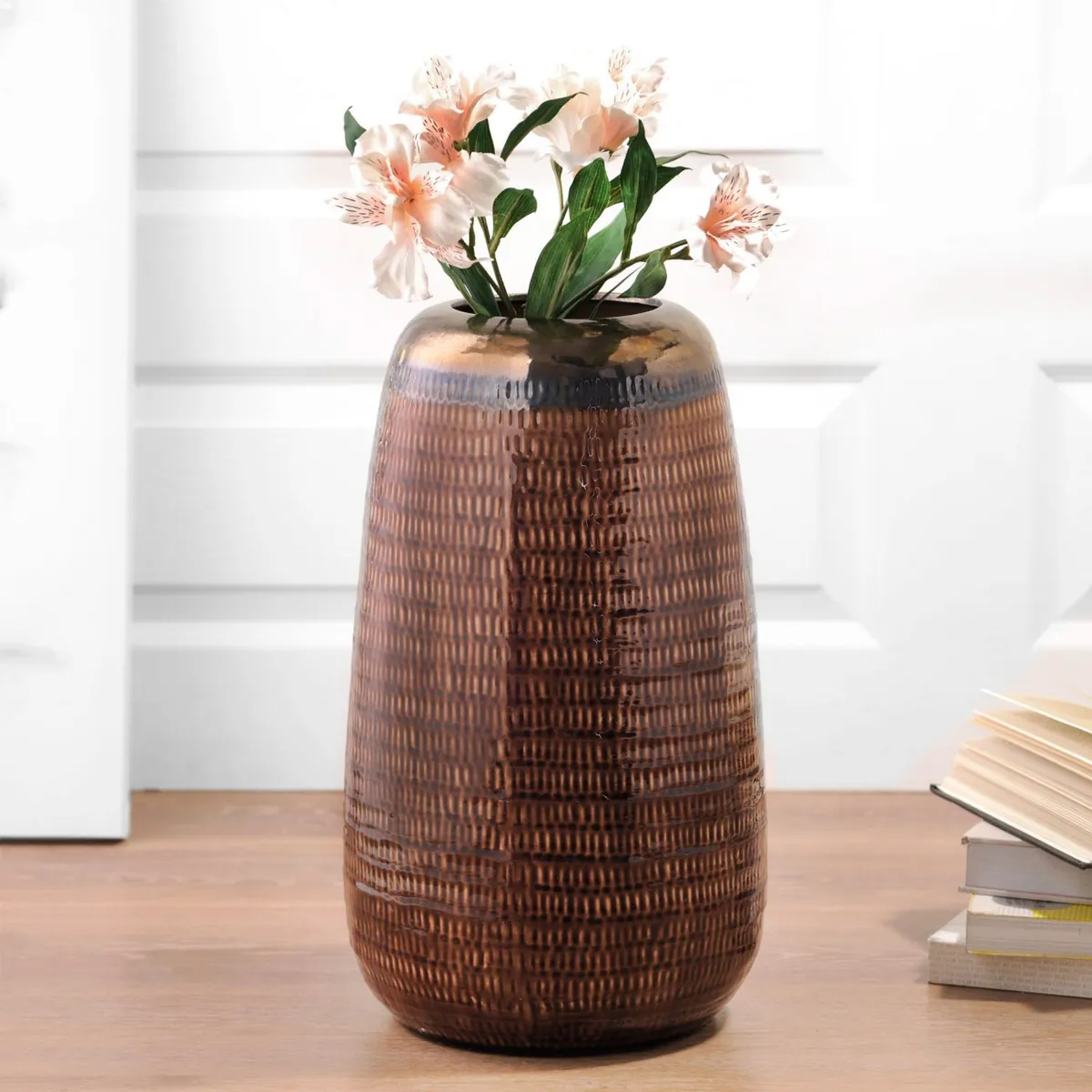 JUST HOME COLLECTION - Florero Kura Cerámica Tabaco Dorado 24.5x42cm