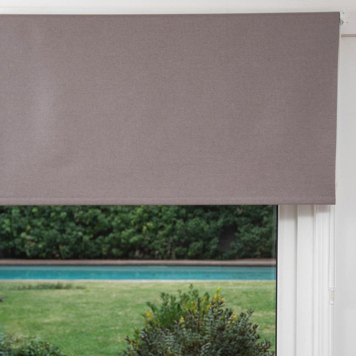 JUST HOME COLLECTION - Cortina Roller Black Out 120x165cm Textura Gris