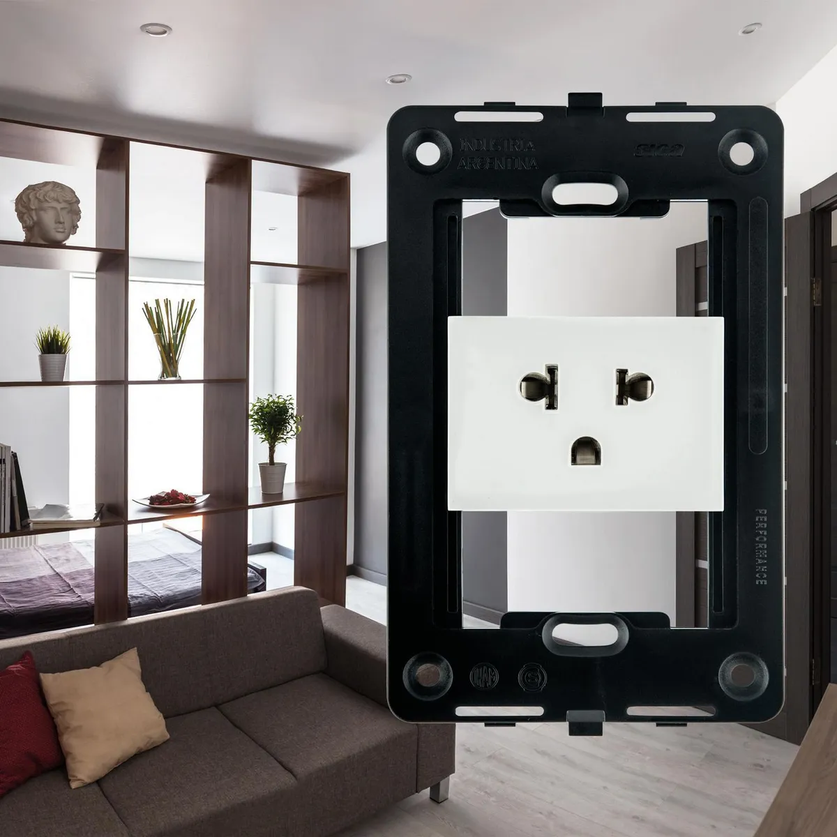 SICA - Tomacorriente Simple Universal + Tierra Silight Blanco