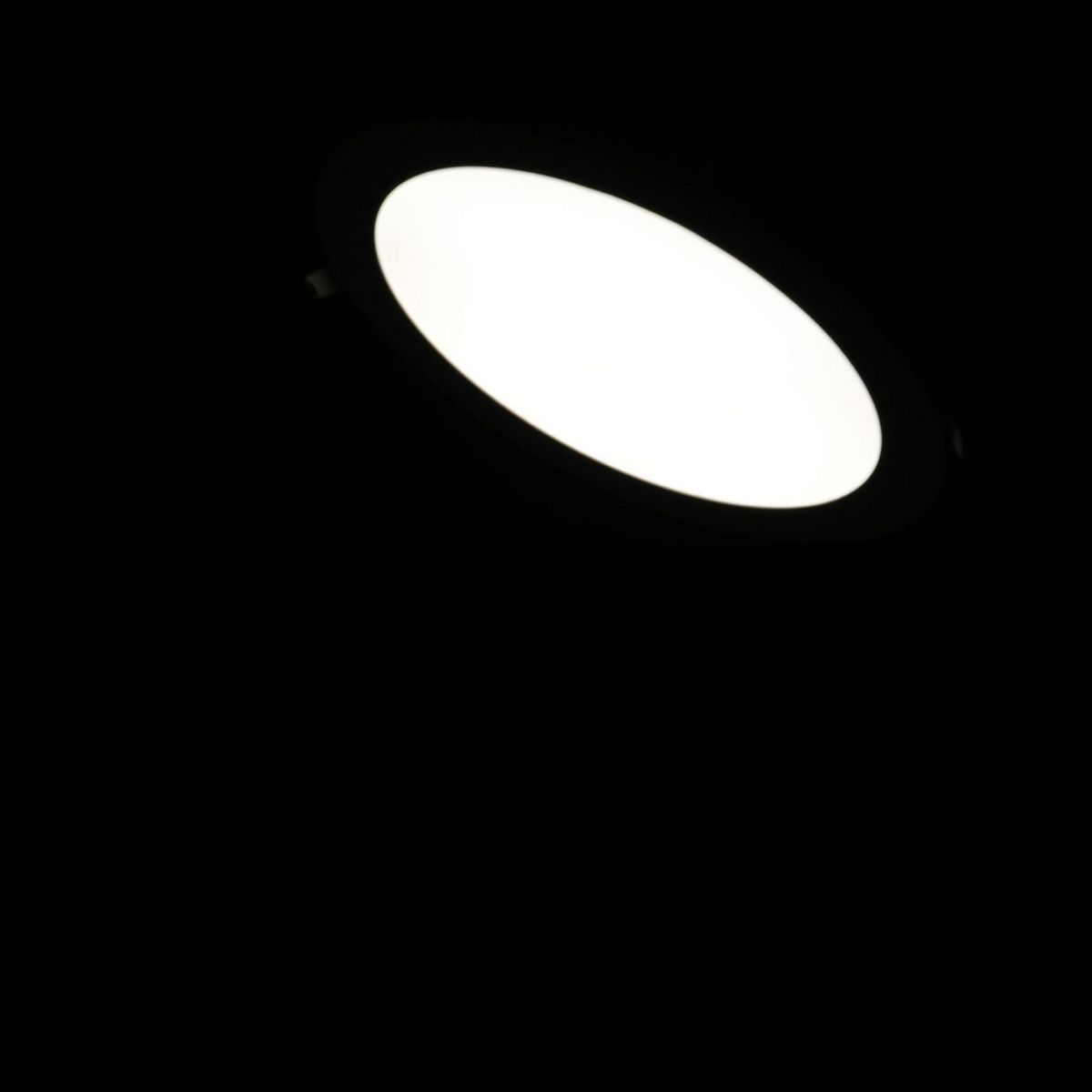 DAIRU - Panel Led Empotrable Circular 24W Luz Cálida