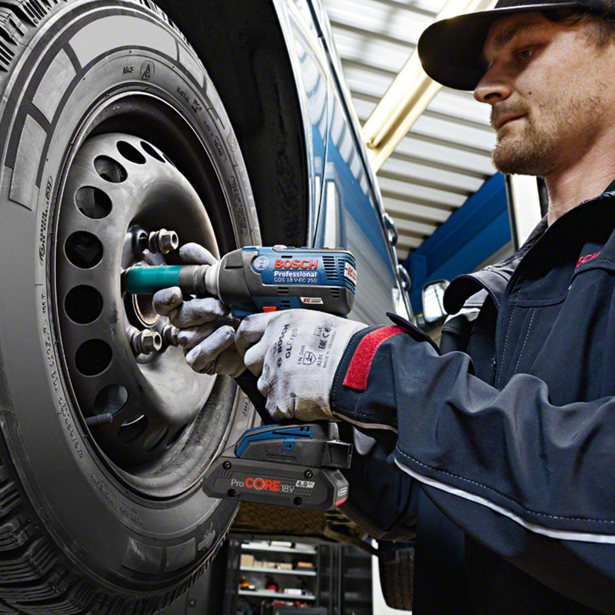 BOSCH - Batería Li-ion GBA 18 V Max 4.0 Ah