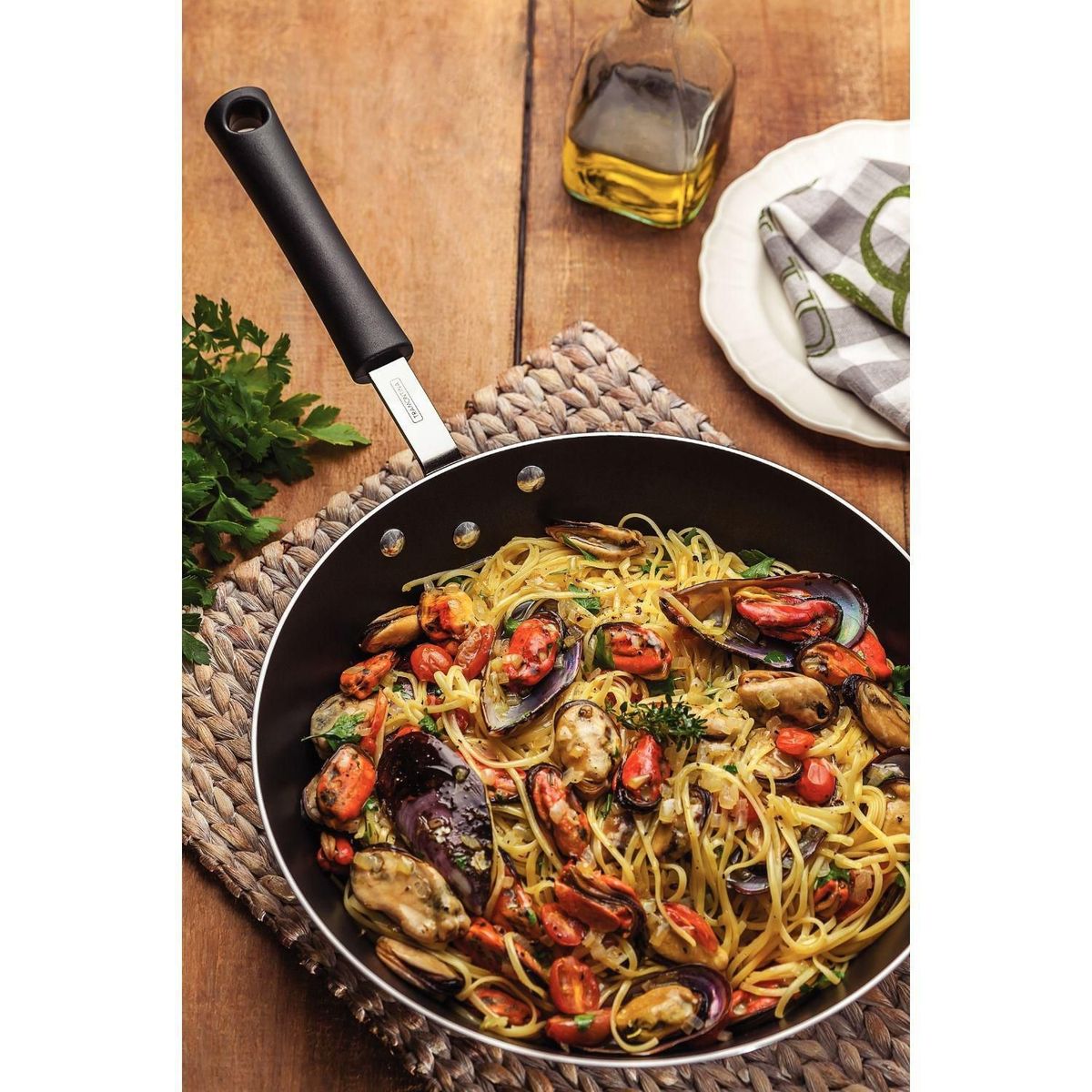 TRAMONTINA - Sartén Antiadherente 28 cm Capacidad 3.3 L Professional