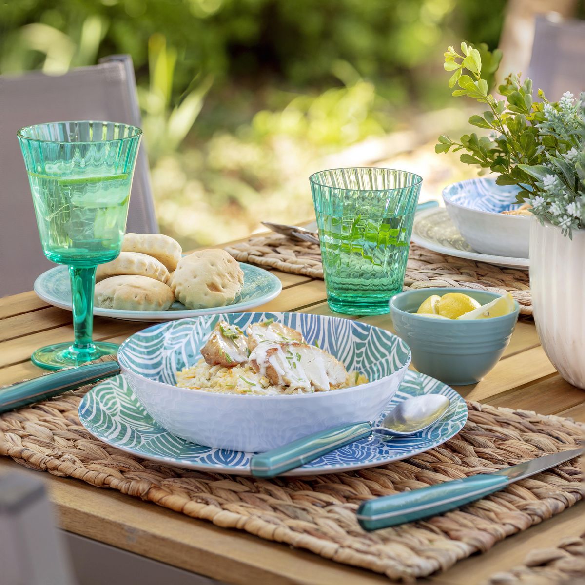 JUST HOME COLLECTION - Plato Melamina Medallión Turquesa 21.6cm