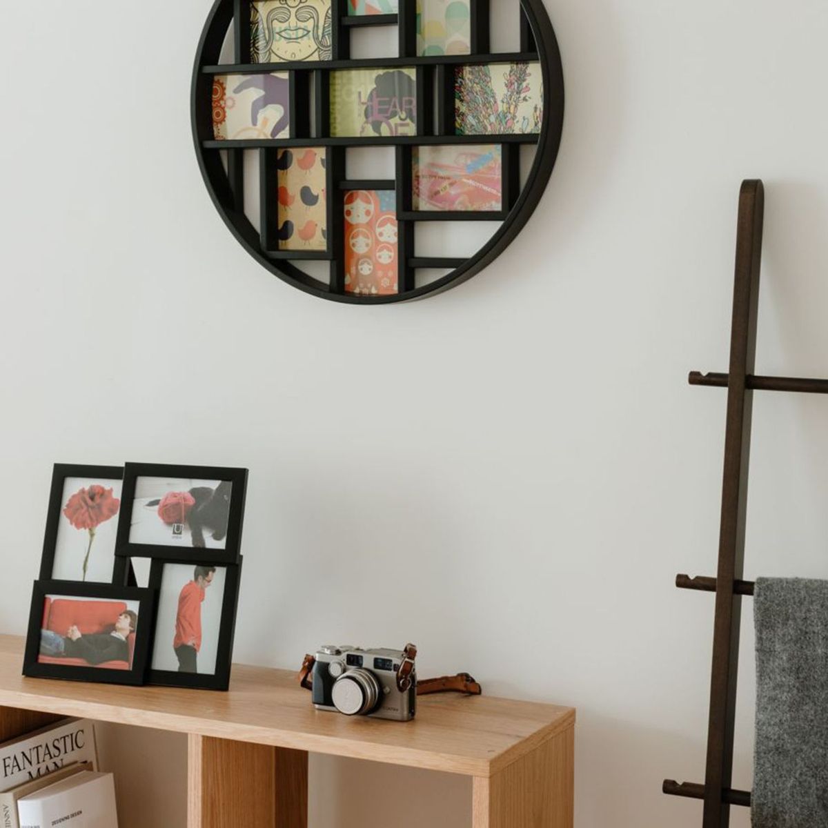 Porta Foto Luna Negro 57x58cm, marca UMBRA - Foto 2