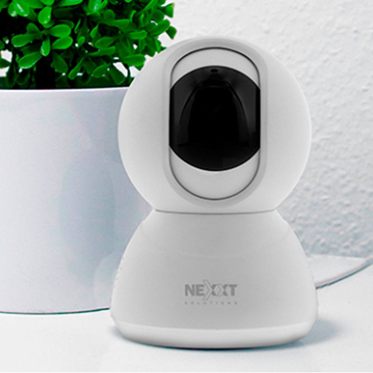 NEXXT SOLUTIONS - Cámara Giratoria Smart Wifi Indoor 1080p