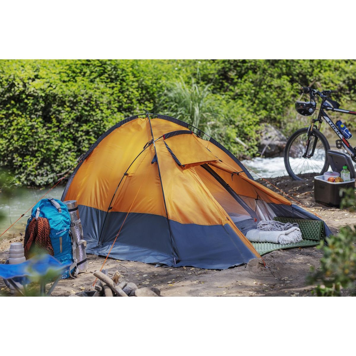 KLIMBER - Carpa Para 2 Personas Modelo Rupanco Color Naranjo/Gris