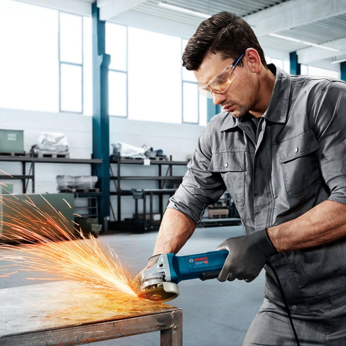 BOSCH - Esmeril Eléctrico Bosch 125mm 900W