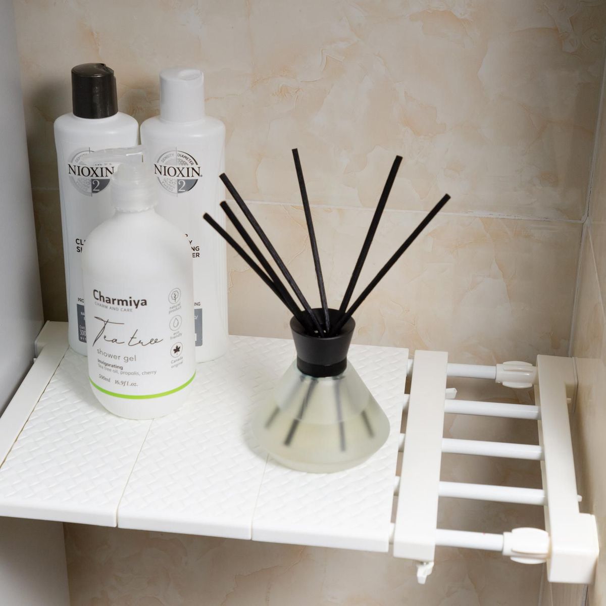 JUST HOME COLLECTION - Repisa Plástica Extendible Blanco 24x75cm