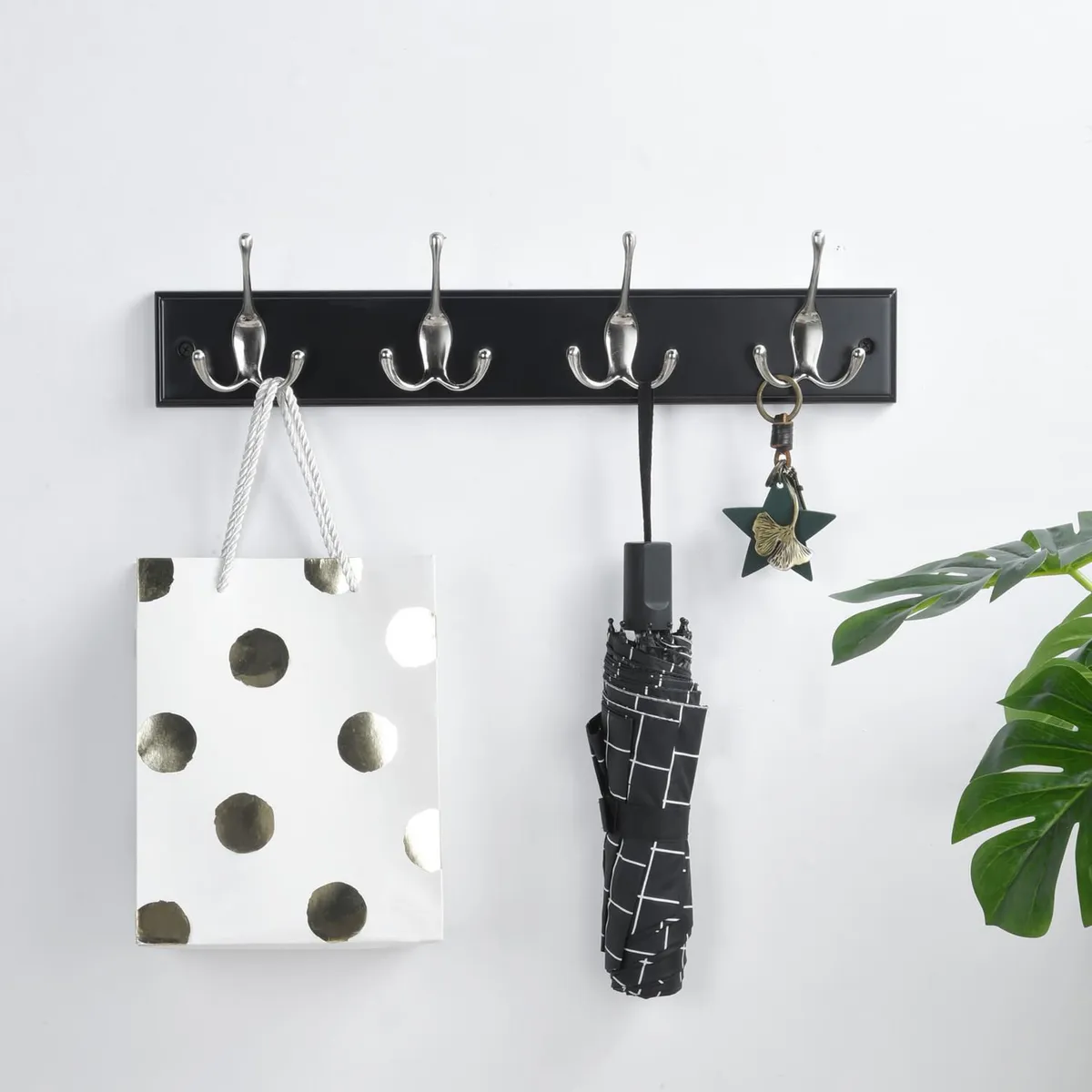 JUST HOME COLLECTION - Perchero de Pared 4 Ganchos Negro