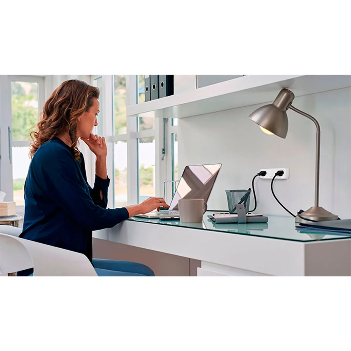 NEXXT SOLUTIONS - Protector de Sobretensión Inteligente 2 Tomas