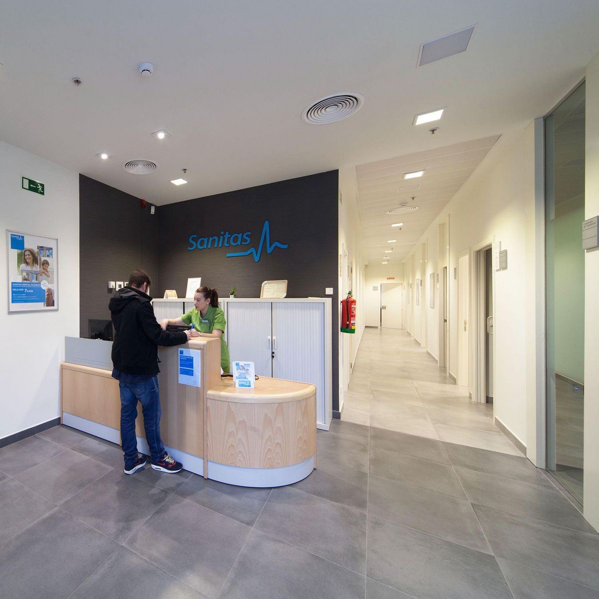 PHILIPS - Downlight para Adosar 18W Luz Fría