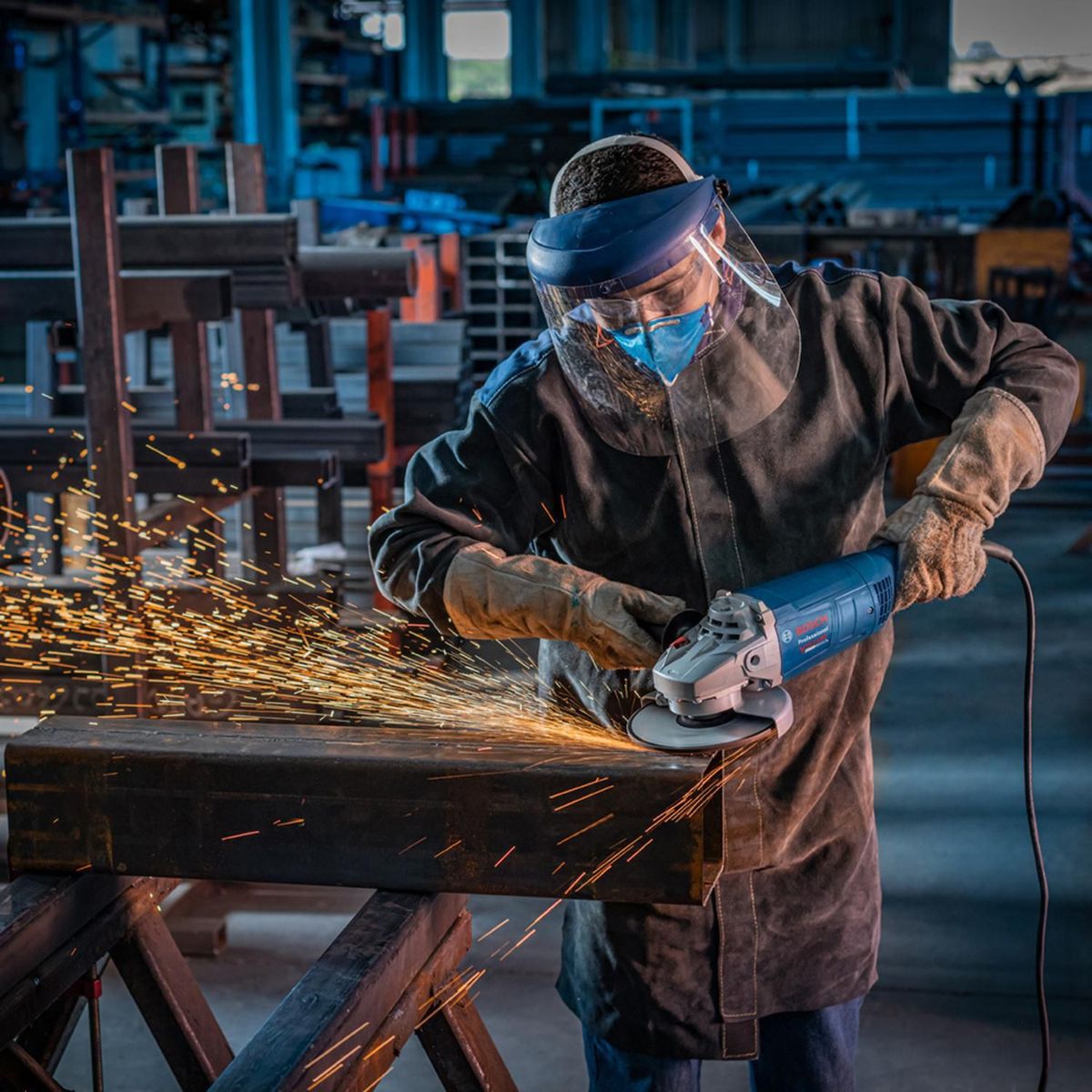 BOSCH - Amoladora de Bosch 7" 2200W GWS 2200-180 VULCANO