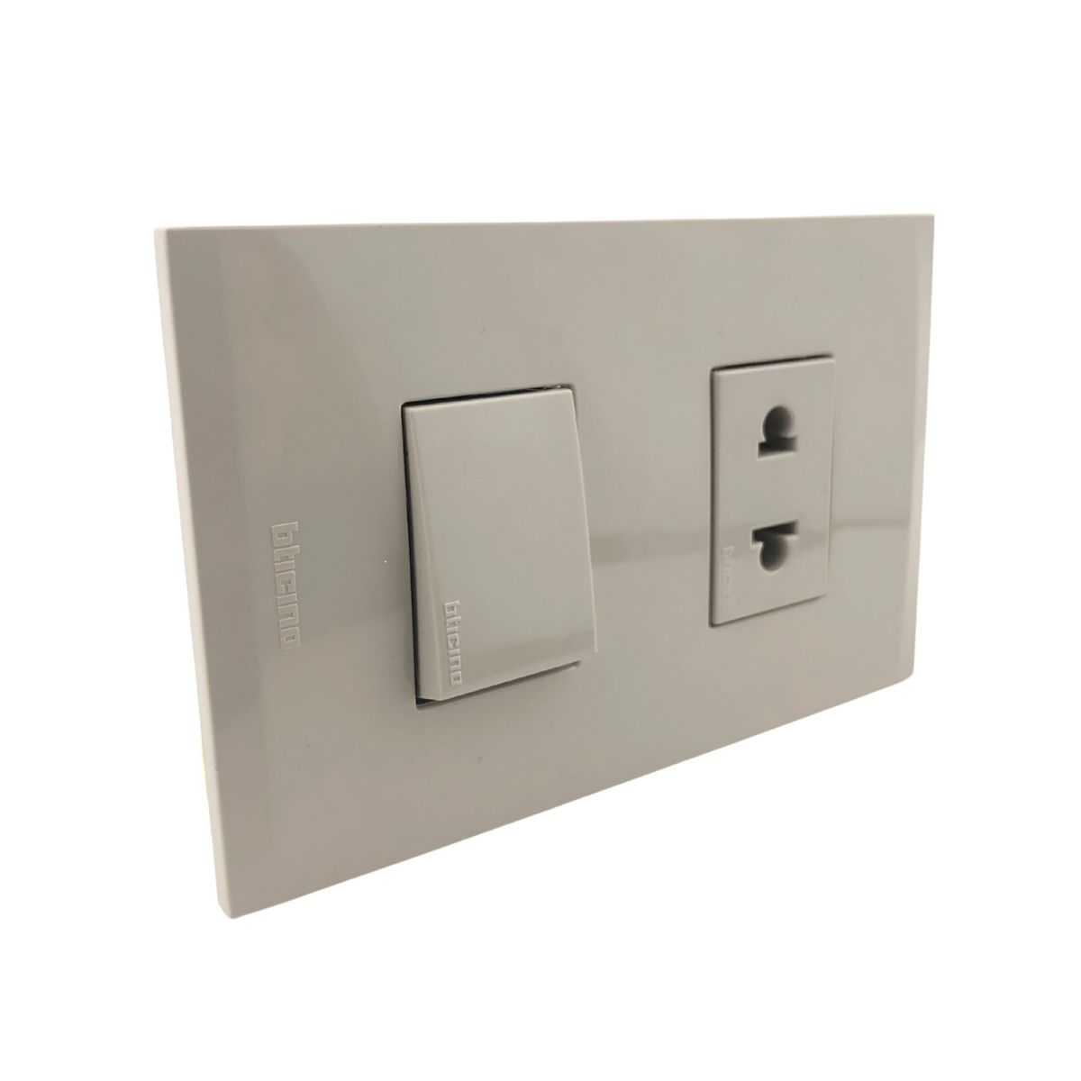 BTICINO - Interruptor + Tomacorriente Simple Modus 4 Arena