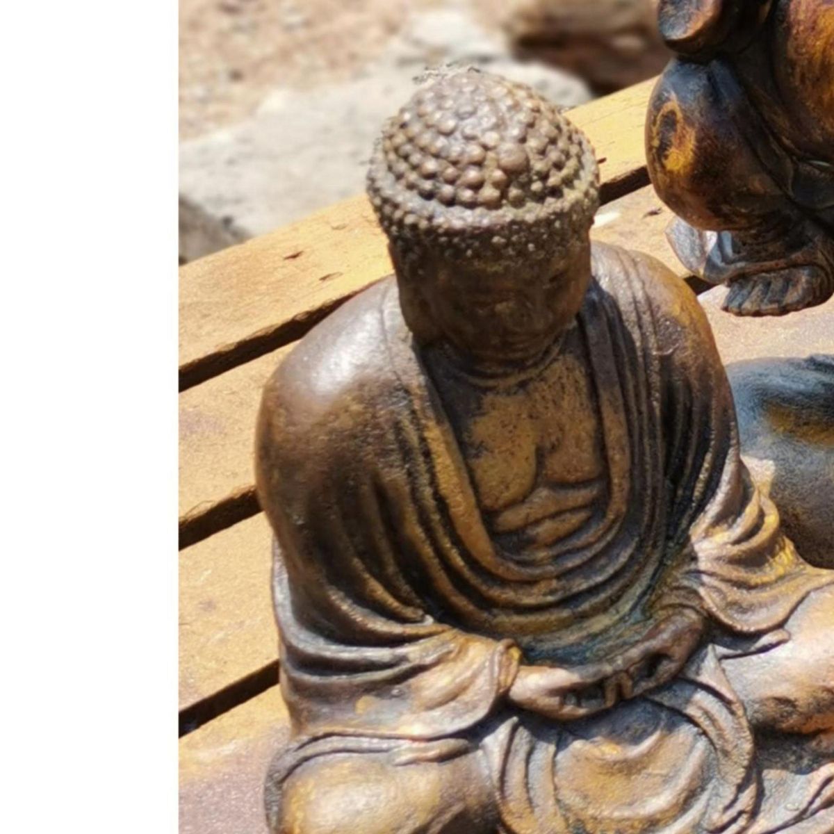 GENERICO - Figura Buda en Lotus Poliresina Marrón 17x30x19cm