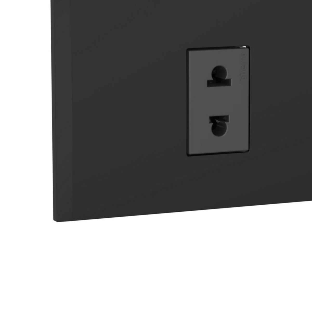 BTICINO - Tomacorriente Simple Modus 4 Negro