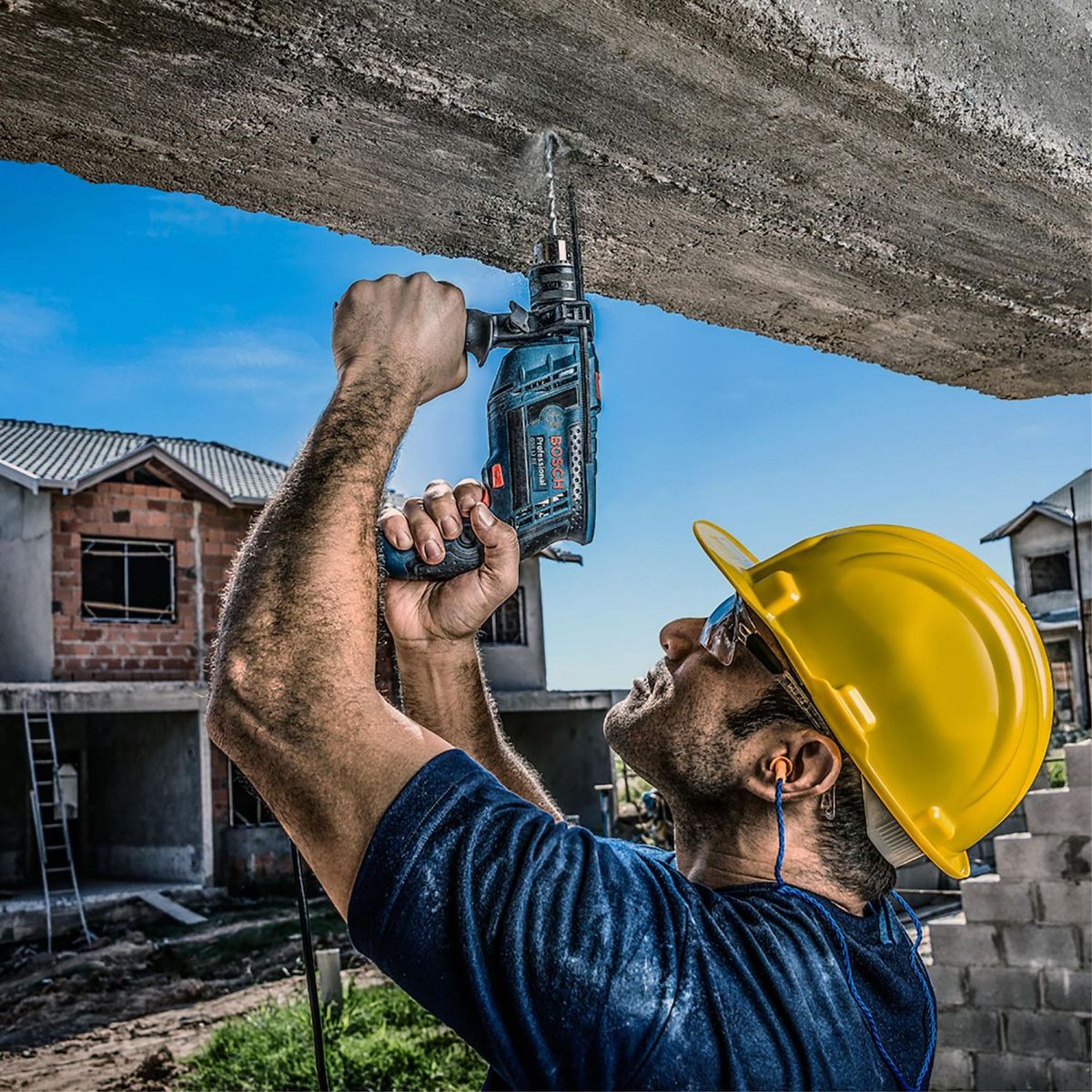 BOSCH - Taladro Bosch GSB13 Eléctrico 1/2" 650W + Esmeril Bosch GWS 700