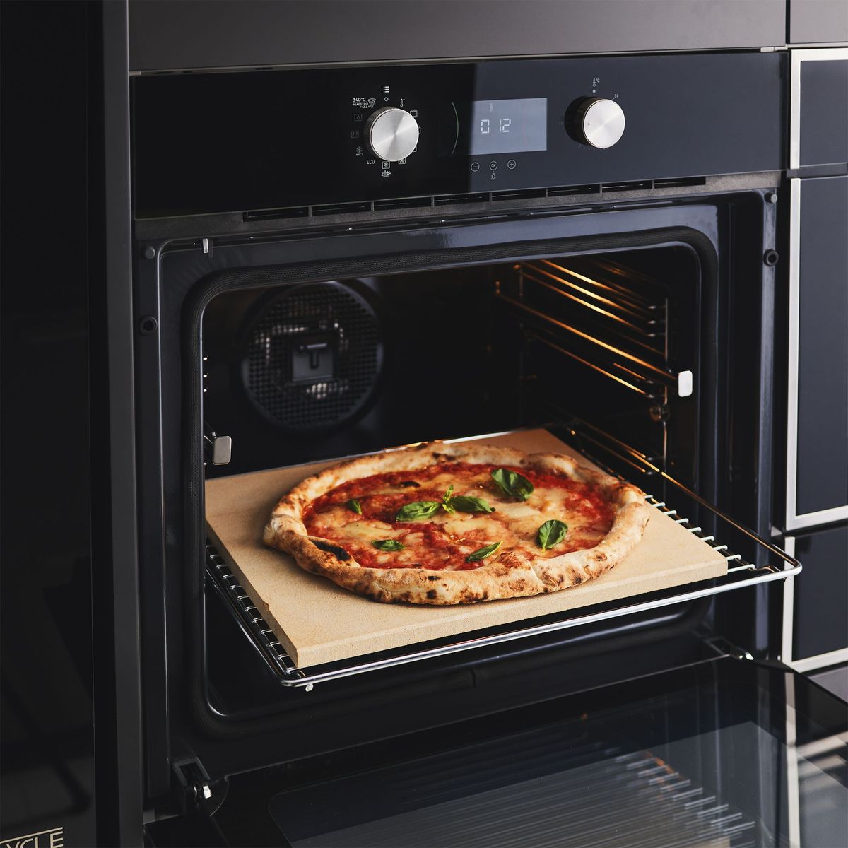 TEKA - Horno Empotrable Teka Eléctrico 70 Lt Maestro Pizza HLB 8510 P Negro