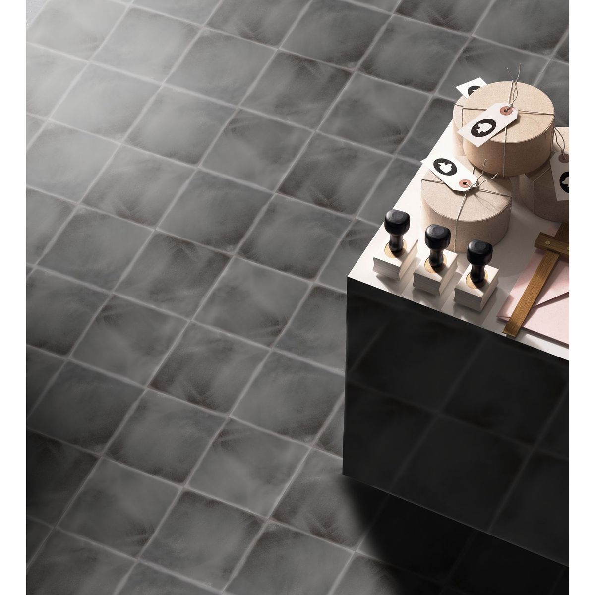 DA VINCI - Porcelánico Gris Industrial Base 20x20cm