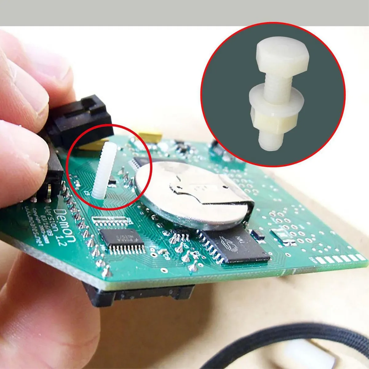 MAMUT - Perno Hexagonal de Nylon con Tuerca y Argolla M6x25 mm 2 unid