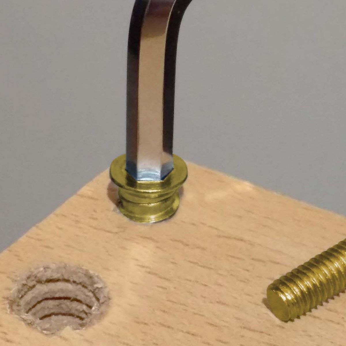 MAMUT - Inserto para Madera M8x20 2 unid.