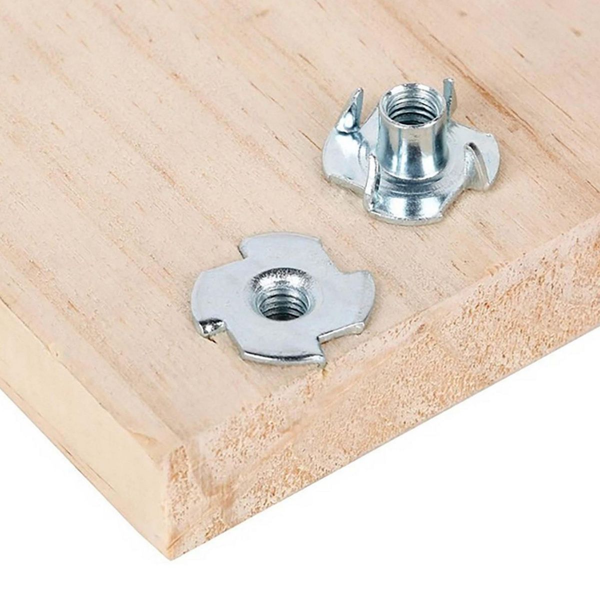 MAMUT - Tuerca Anclaje para Mueble M3x5.0 mm. 4 unid.