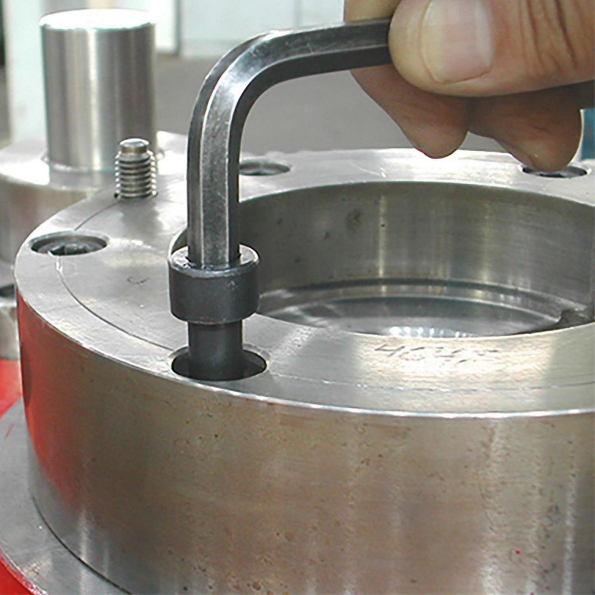 MAMUT - Perno Socket UNC 5/16x1 2 unid