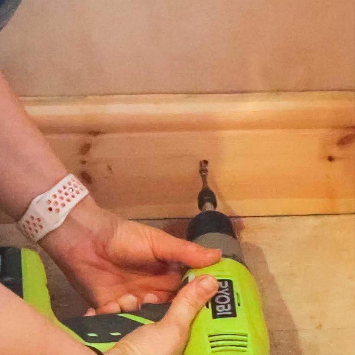 MAMUT - Tornillo Moldura 39 Blancox42 5 unid