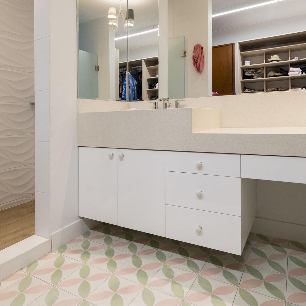  - Mosaico Empastado 4 Pétalos 20x20cm