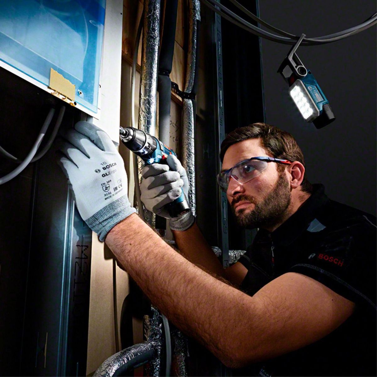 BOSCH - Linterna LED inalámbrica GLI 12V-330 (Sin batería) Bosch