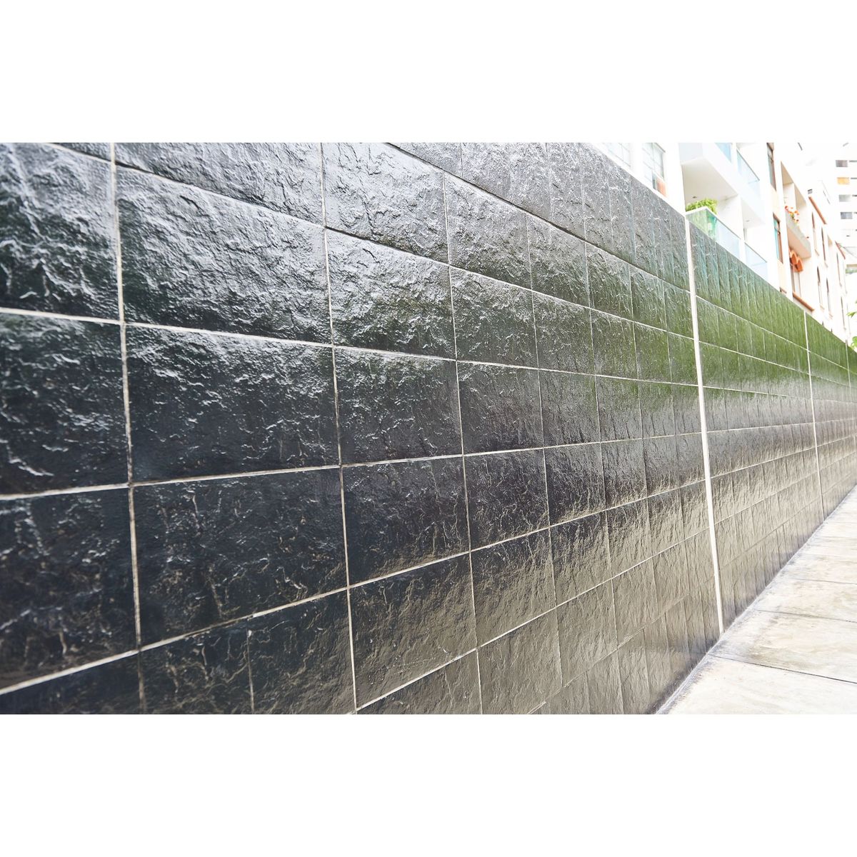 SPAZIO - Laja Cordillera 50 x 30 Carbón 0.30m2