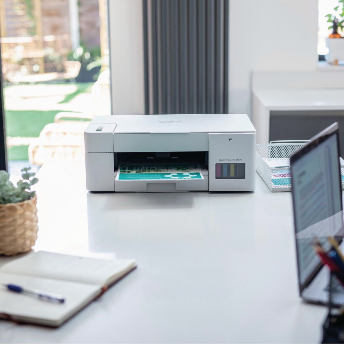 BROTHER - Impresora Multifuncional Brother DCPT426W