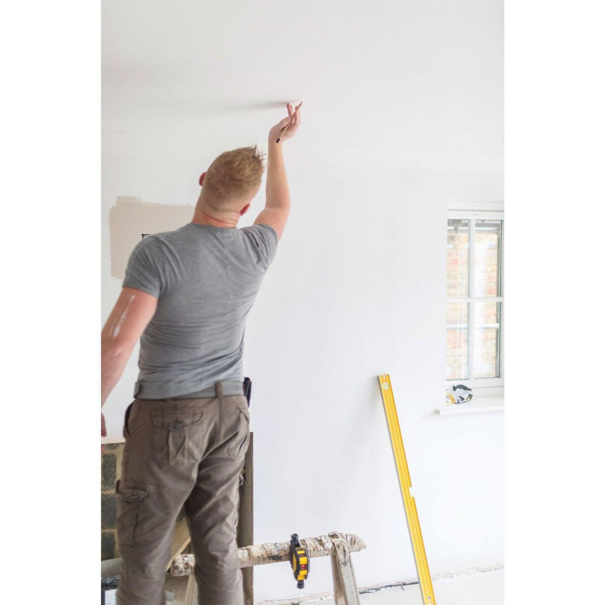 STANLEY - Nivel Láser Bosch Combinado Línea y Punto Verde GCL 2-15 G + Soporte RM1 + Navaja Victorinox