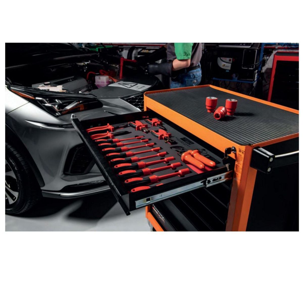 TRAMONTINA - Martillo Aislado 1000V IEC 60900 con Borde Plástico Abs Tramontina