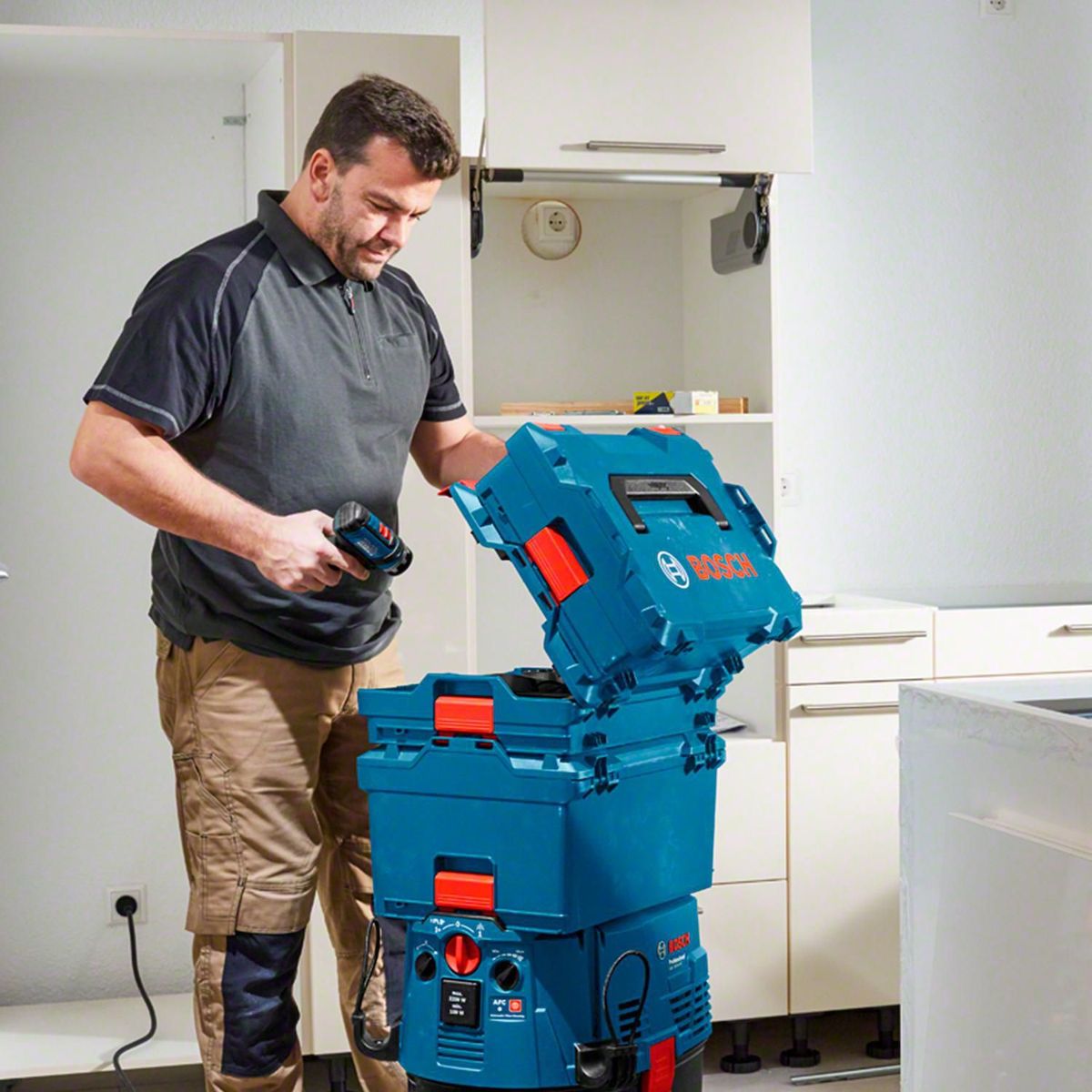 BOSCH - Caja de Herramientas 25kg LS-BOXX 306 Bosch