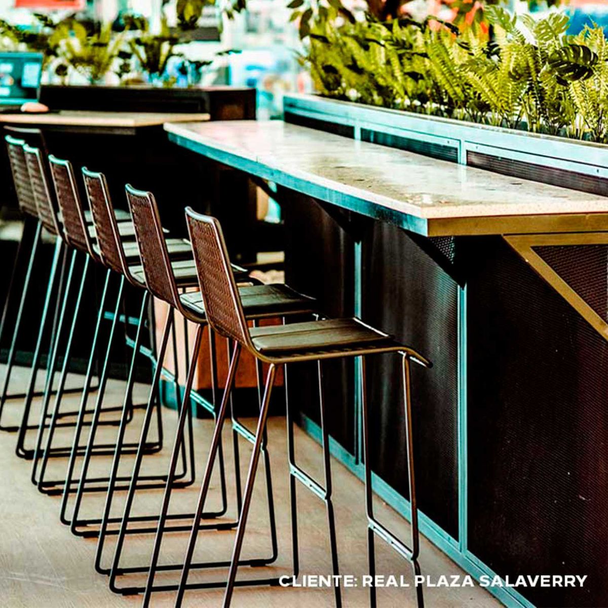 ZIYAZ - Silla Bar 500 Grados con Cojín Negro H75