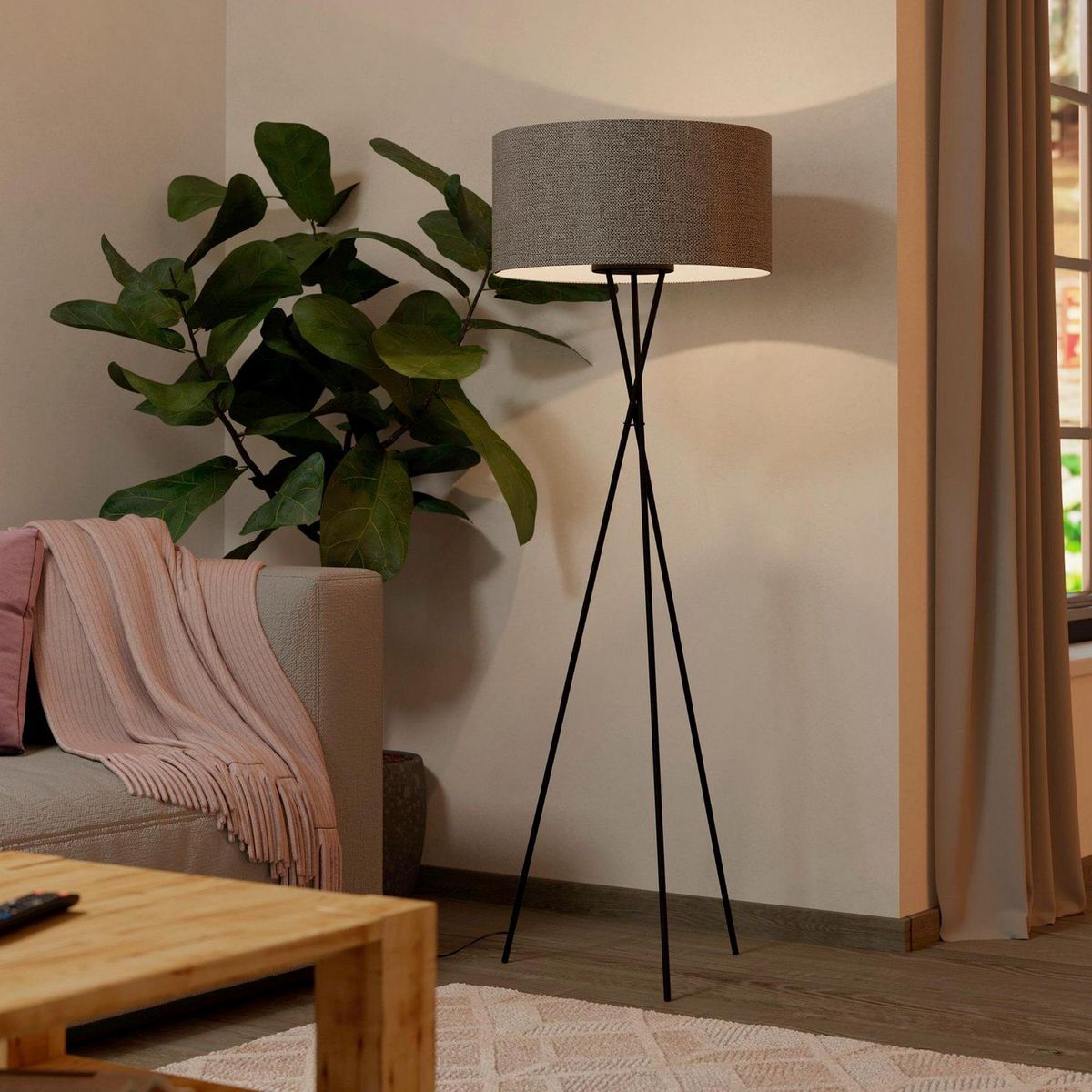 EGLO - Lámpara de Pie Fondachelli 1L E27 Eglo Negro