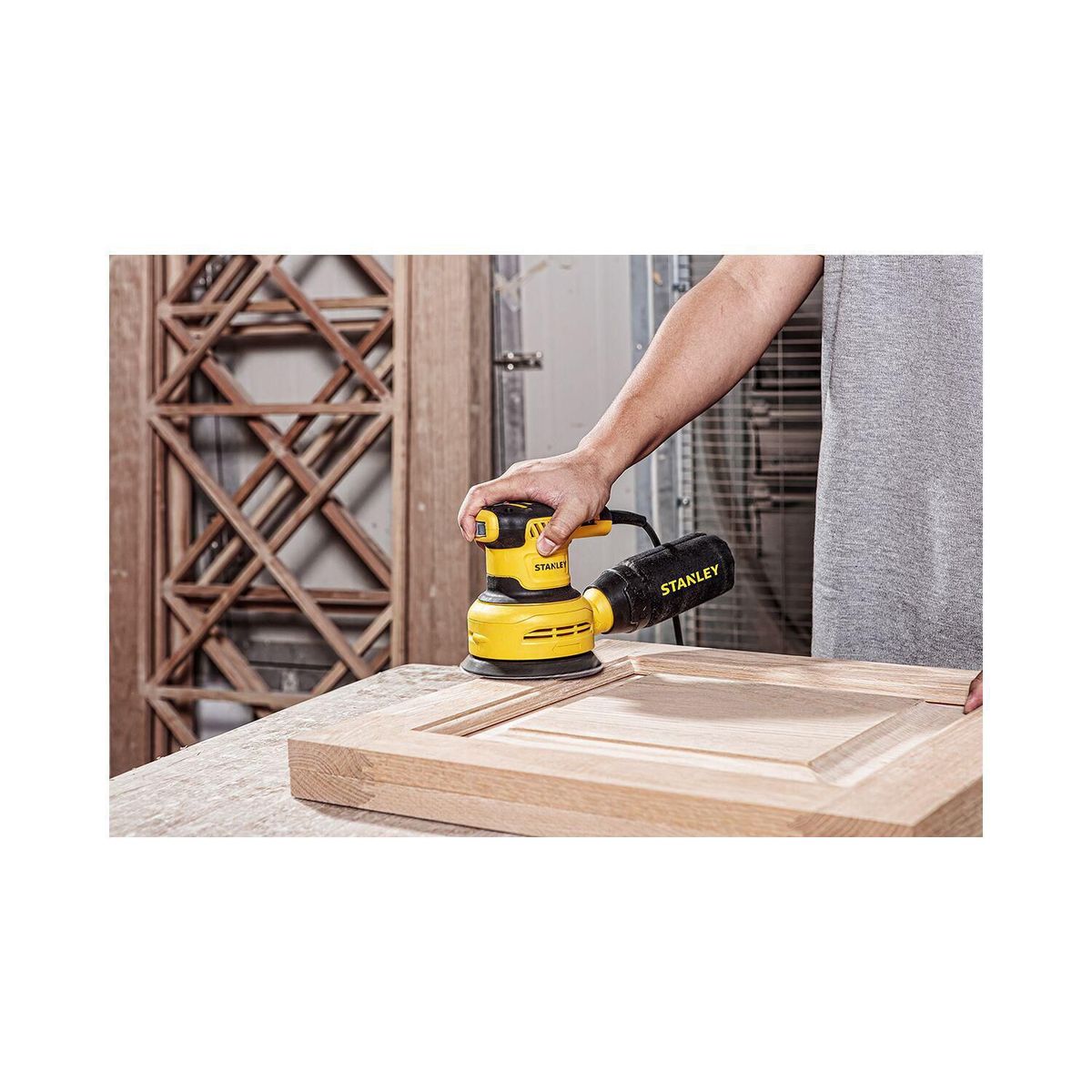 STANLEY - Lijadora Roto Orbital 300W SS30-B2 Stanley