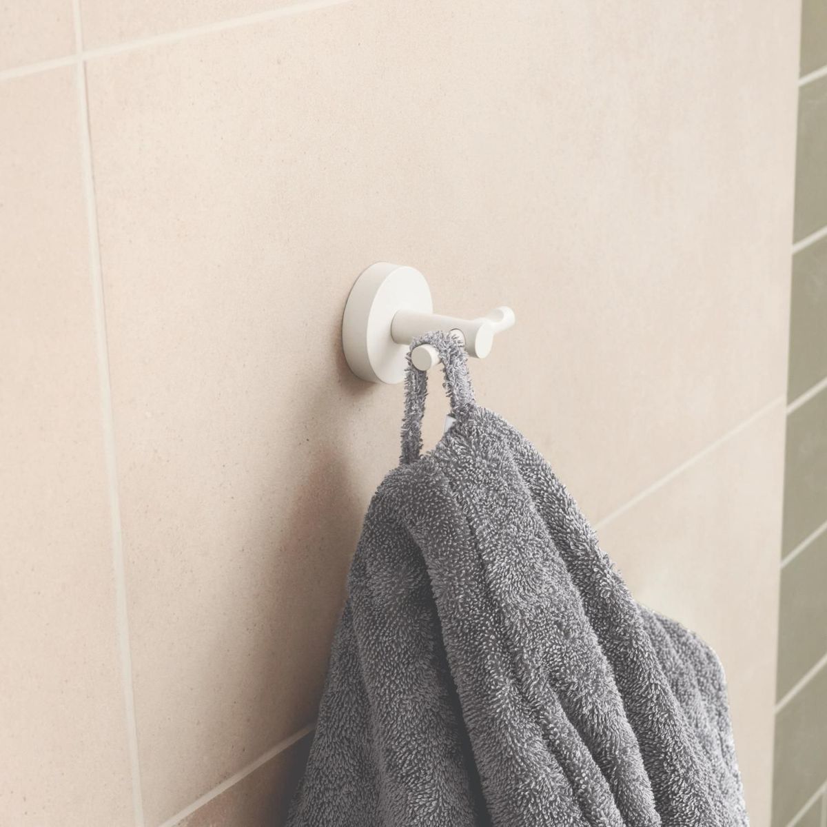 Accesorio de Baño Gancho Db Adhesivo Moonwhite, marca TESA - Foto 2